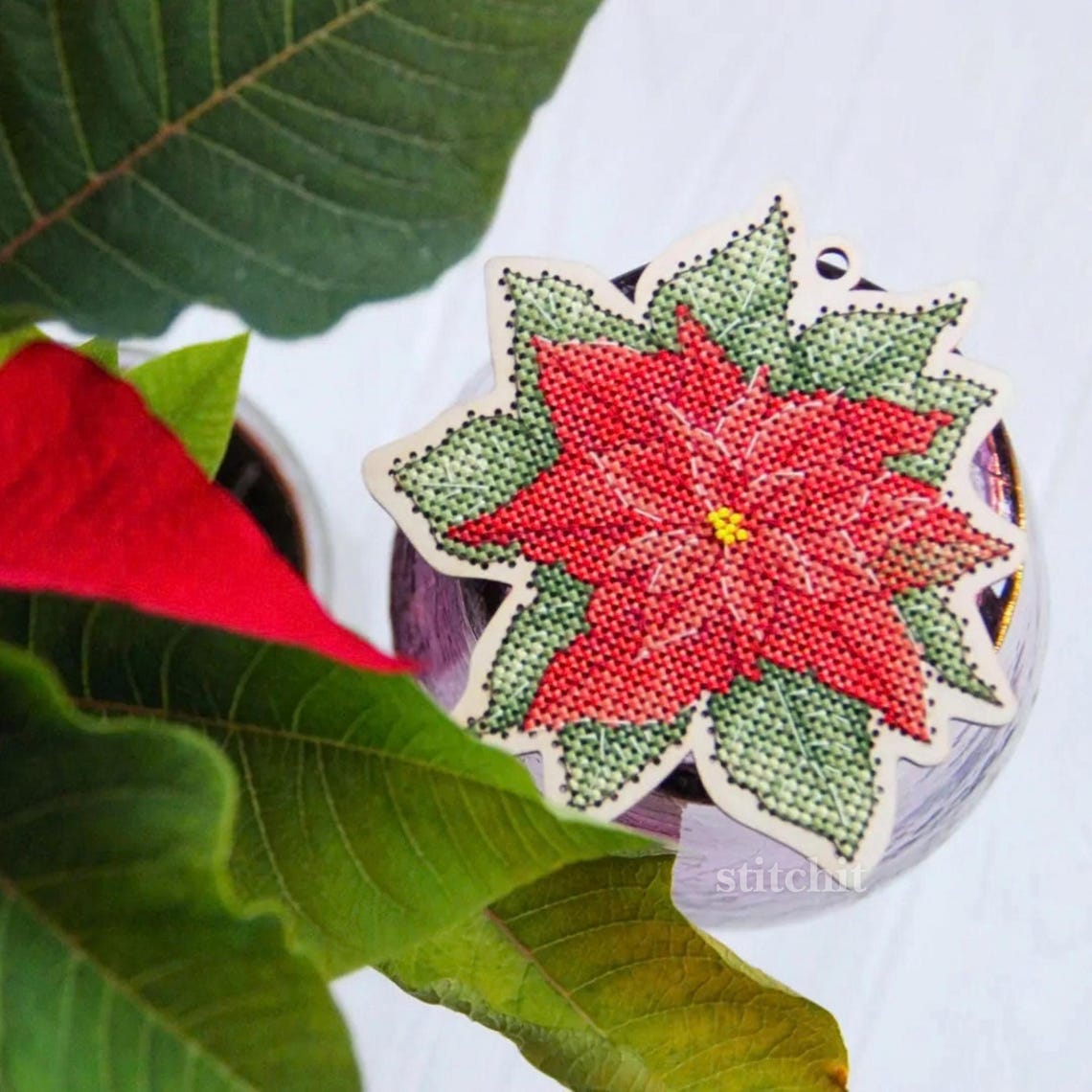 Modern Embroidery Kit On Wood | Christmas Poinsettia | Product Preview