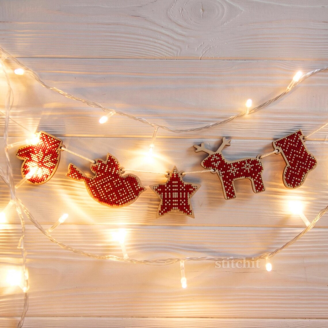 Small Embroidery Kit On Wood | Nordic Christmas Garland | Product And Christmas Lights