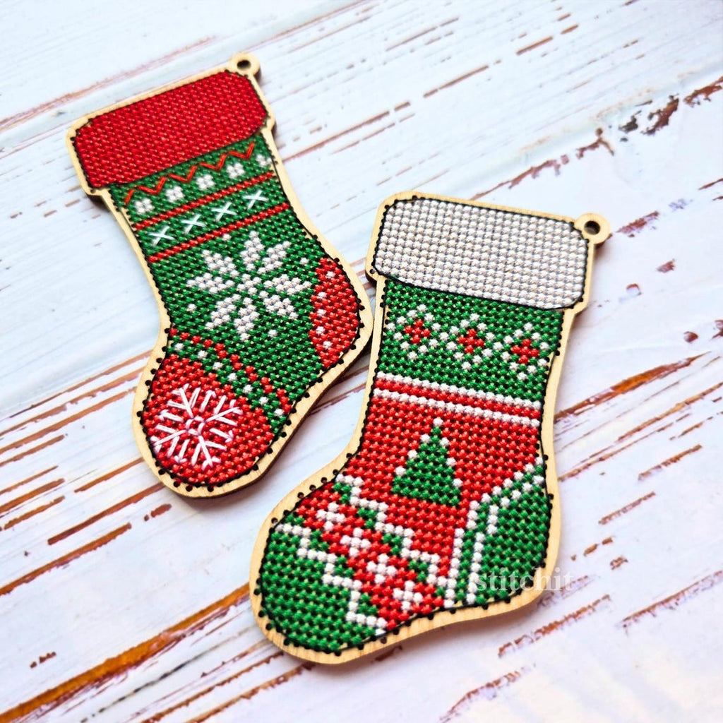 Small Embroidery Kit On Wood | Nordic Christmas Stocking | Product Preview