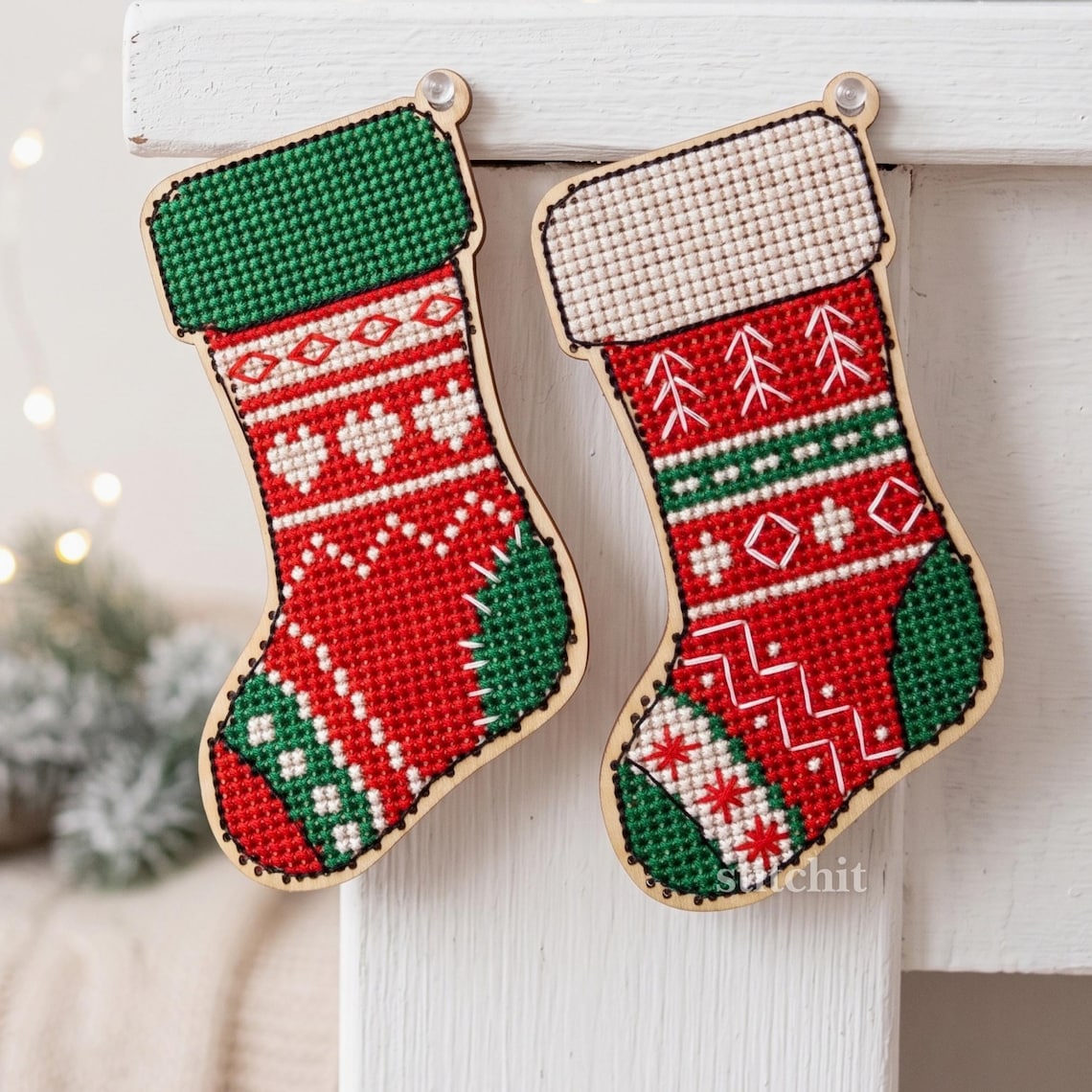 Small Embroidery Kit On Wood | Simple Ornaments Stockings | Product