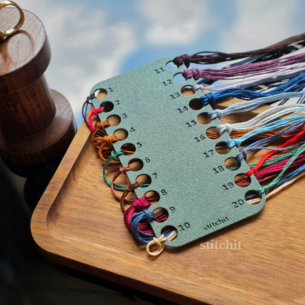 Thread Organizer 3D Printed | Embroidery & Cross Stitch Floss Holder, Mountain Pine Forest Design