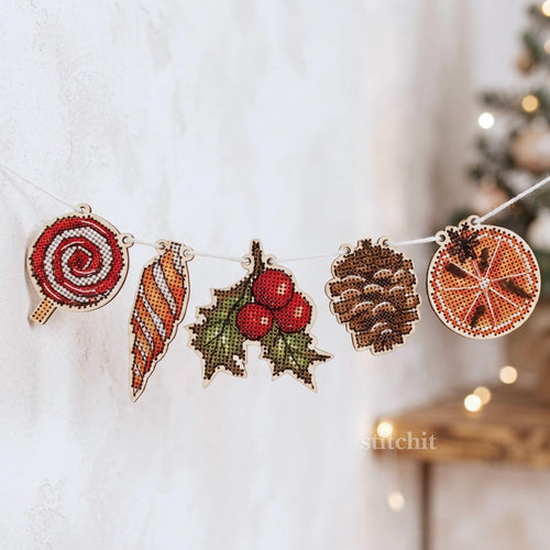 Holiday Embroidery Kit On Wood | Christmas Garland | Product Preview