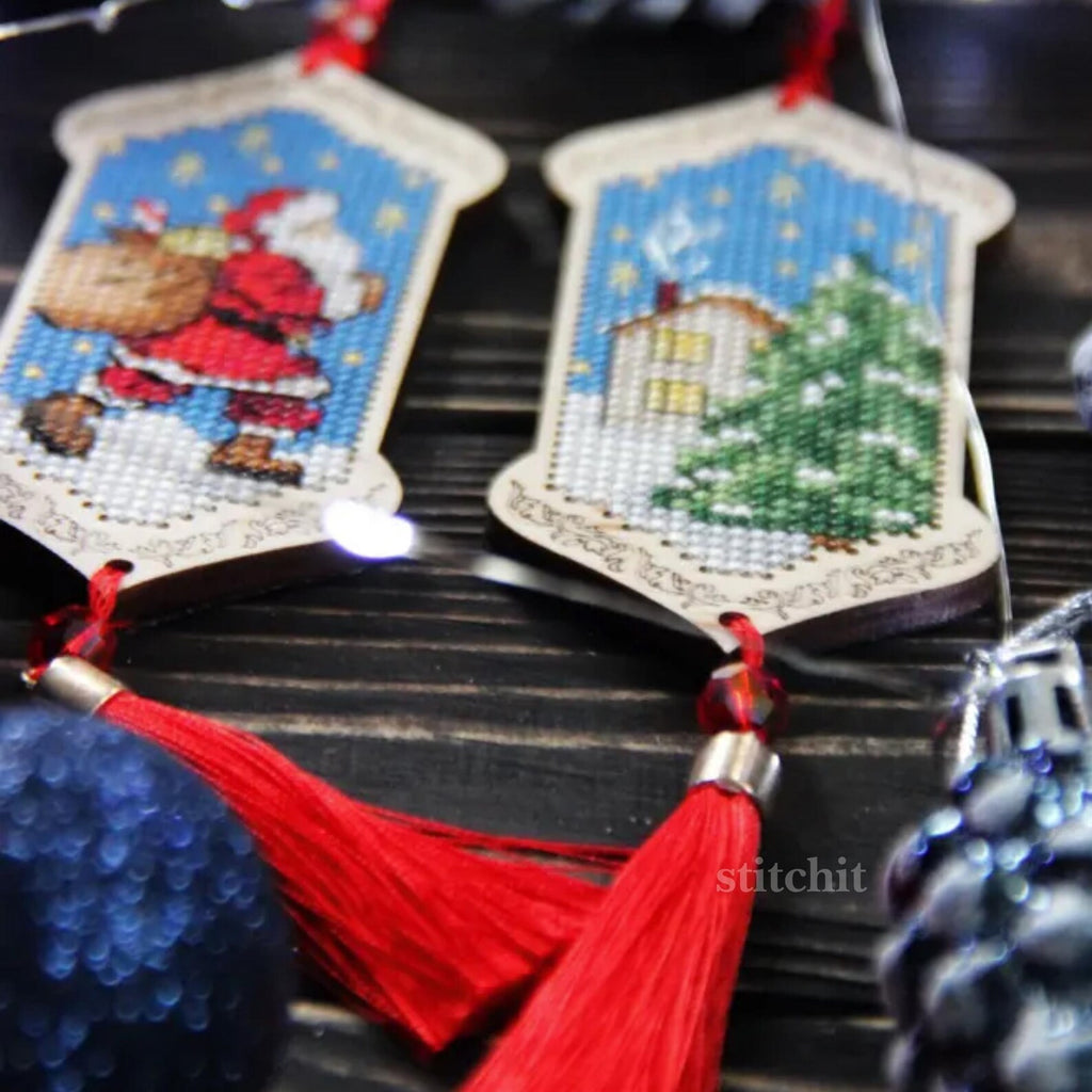 Small Embroidery Kit On Wood | Christmas Eve Santa Tassel | Tassels Closeup