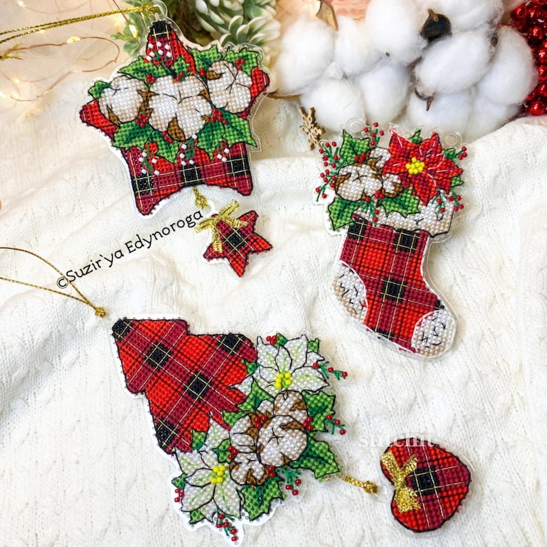 Small Embroidery Kit On Plastic | Christmas Ornament Bundle