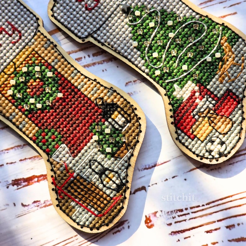 Small Embroidery Kit On Wood | Christmas Stocking | Beaded | Product Preview