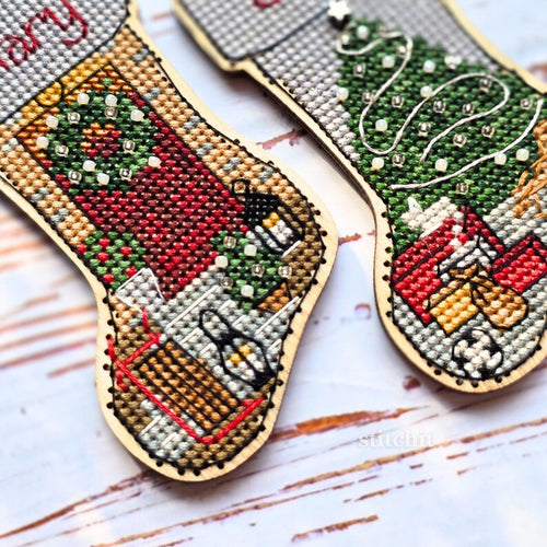 Small Embroidery Kit On Wood | Christmas Stocking | Beaded | Product Preview